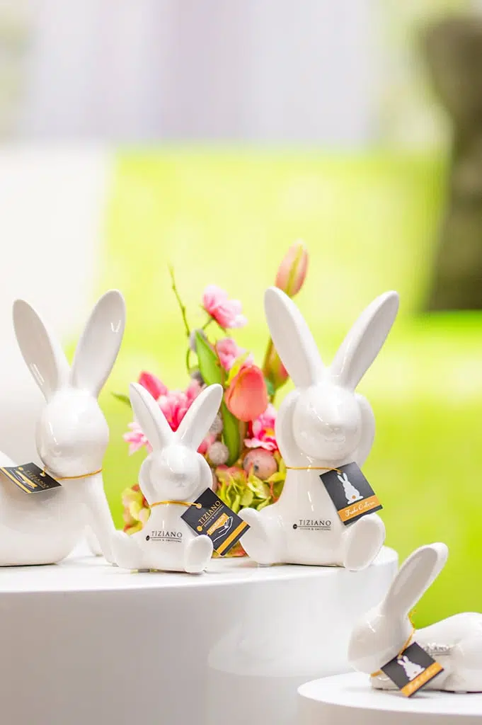Hase Fabrio liegend creme 10cm Hase Fabrio liegend creme 10cm