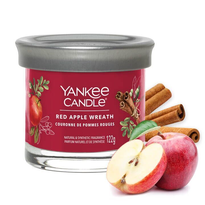 Red Apple Wreath Signature Small Tumbler 122g Red Apple Wreath Signature Small Tumbler 122g