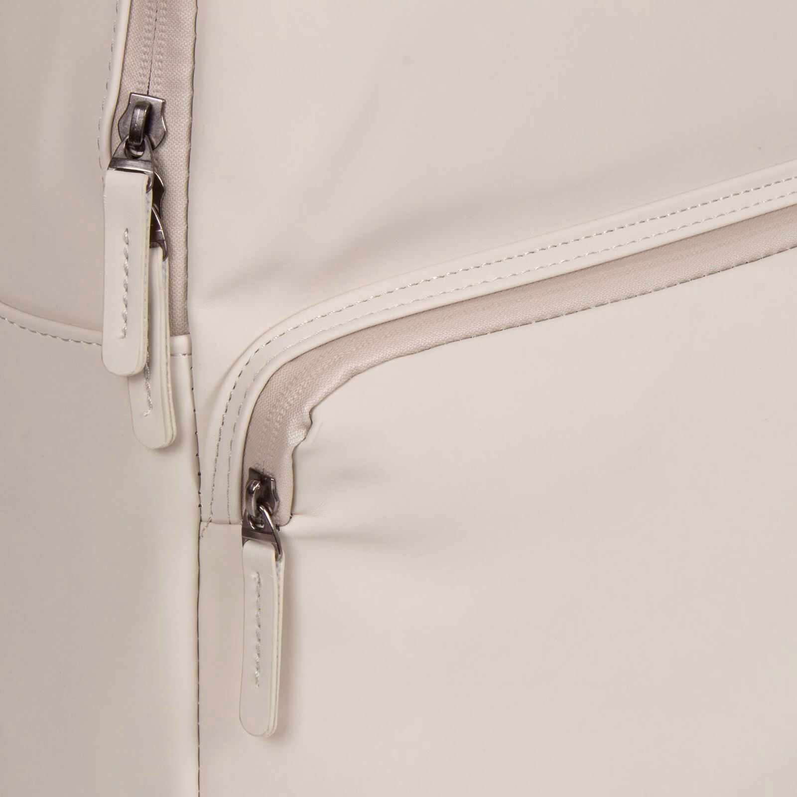 YX1u6mbo Harper - Providence Rucksack beige