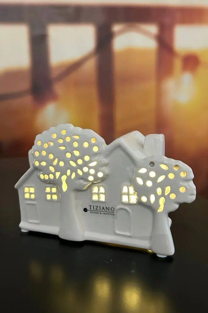 Doppelhaus Civorio mit Baum Vita 15cm LED cremeweiß Doppelhaus Civorio mit Baum Vita 15cm LED cremeweiß