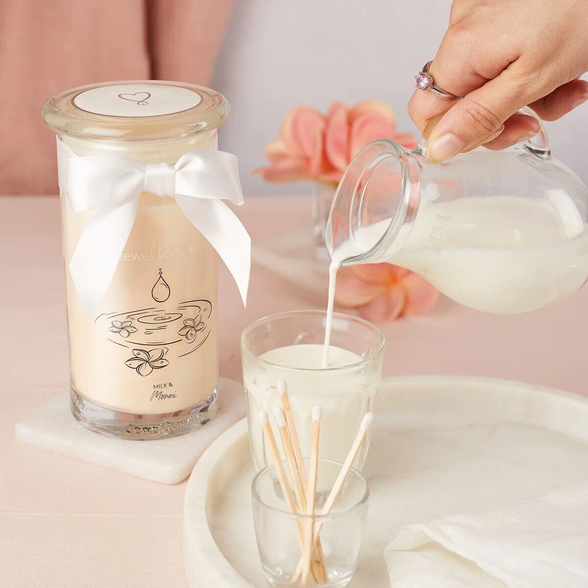 b61bac9d8118d93dc1fa9b6529e334bb0a17b3f6_Milk___Monoi___GP1_0_2048x Milk & Monoi (Halskette mit Anhänger) 400g