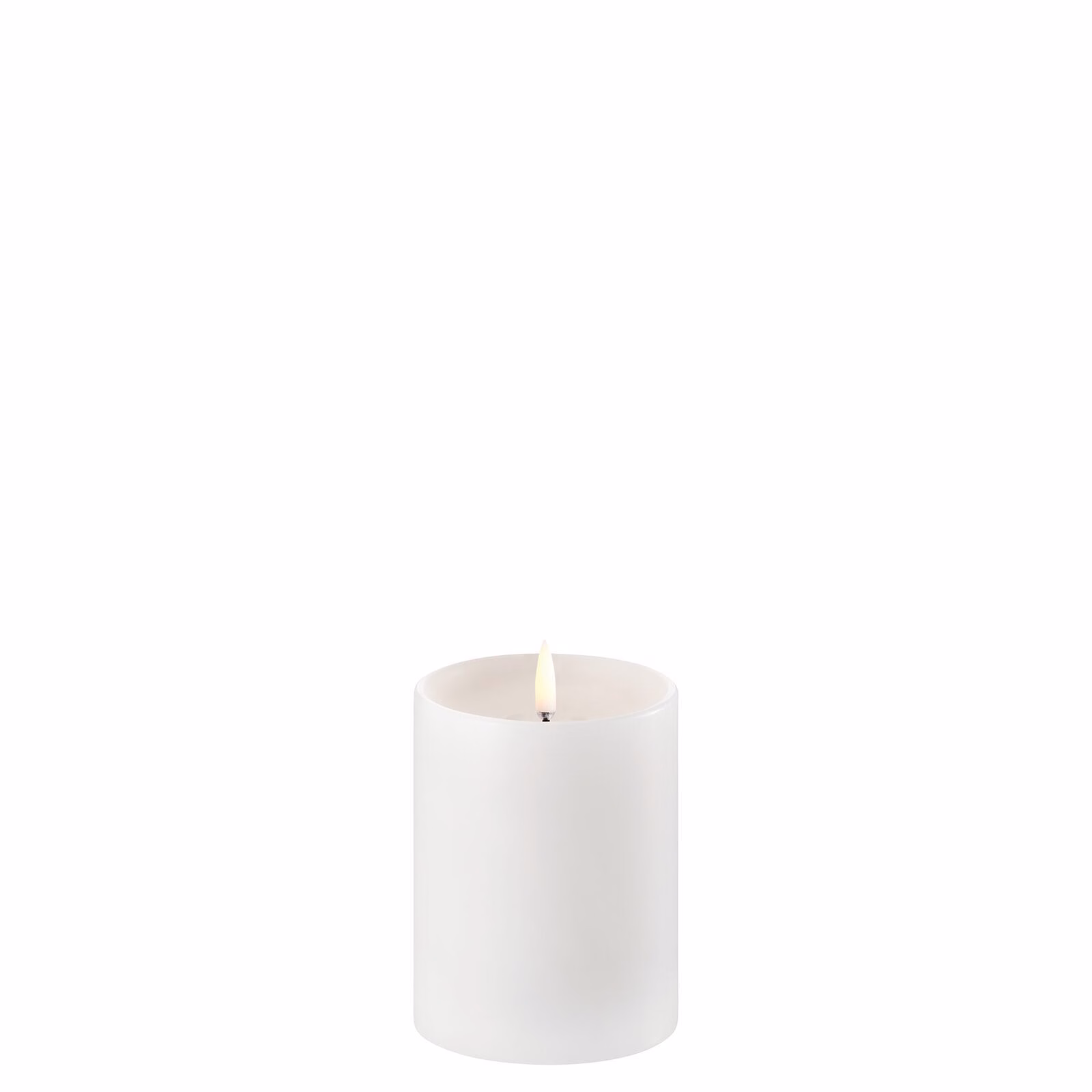 UL-PI-NWS-C78010-largeotto1 Uyuni LED Stumpenkerze shoulder 7,8x10cm nordic white