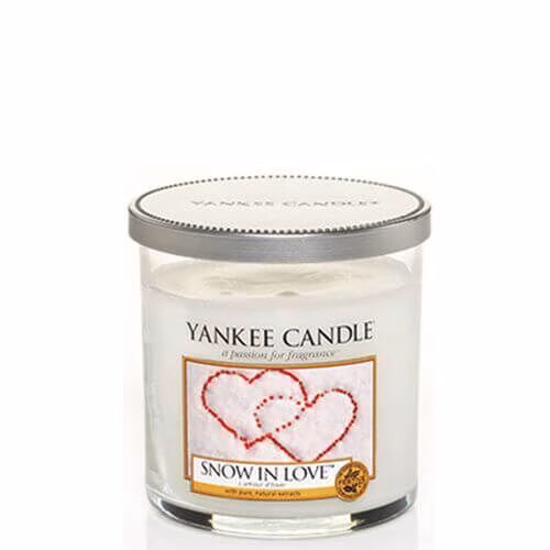 Snow-in-Love-Small-Pillar Yankee Candle Snow in Love 198g