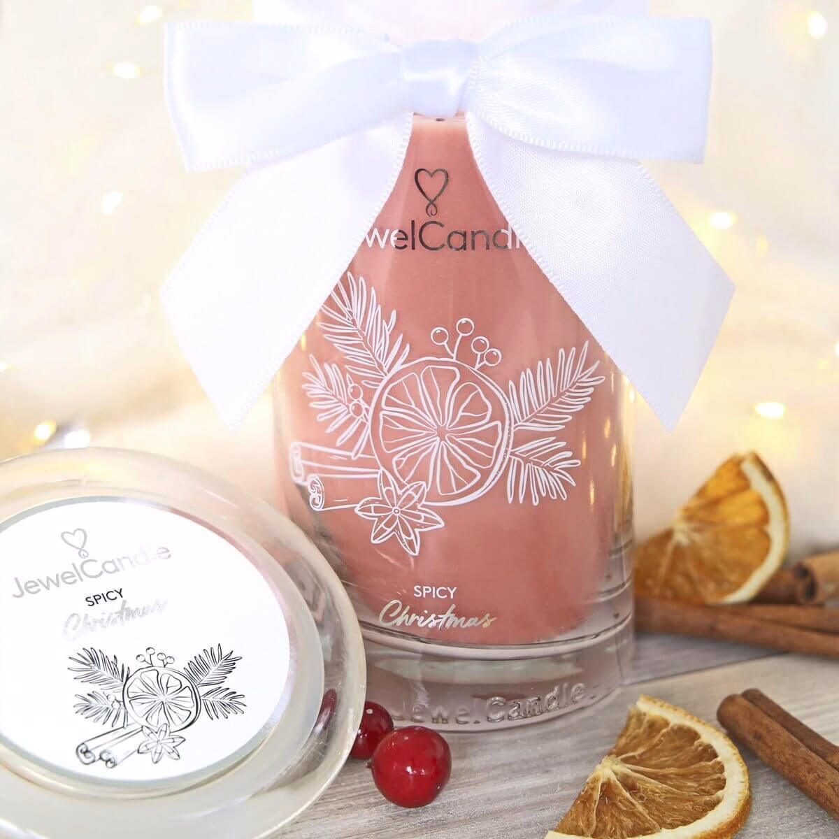 df5f256f100b6b97adee29b172900feebf1b11e7_spicy_christmas_scented_candle_with_jewel_jewelcandle_gallery_2_ffeda80c-f364-4fc2-ad57-efe8aaf1e55d Spicy Christmas (Ohrringe) 400g