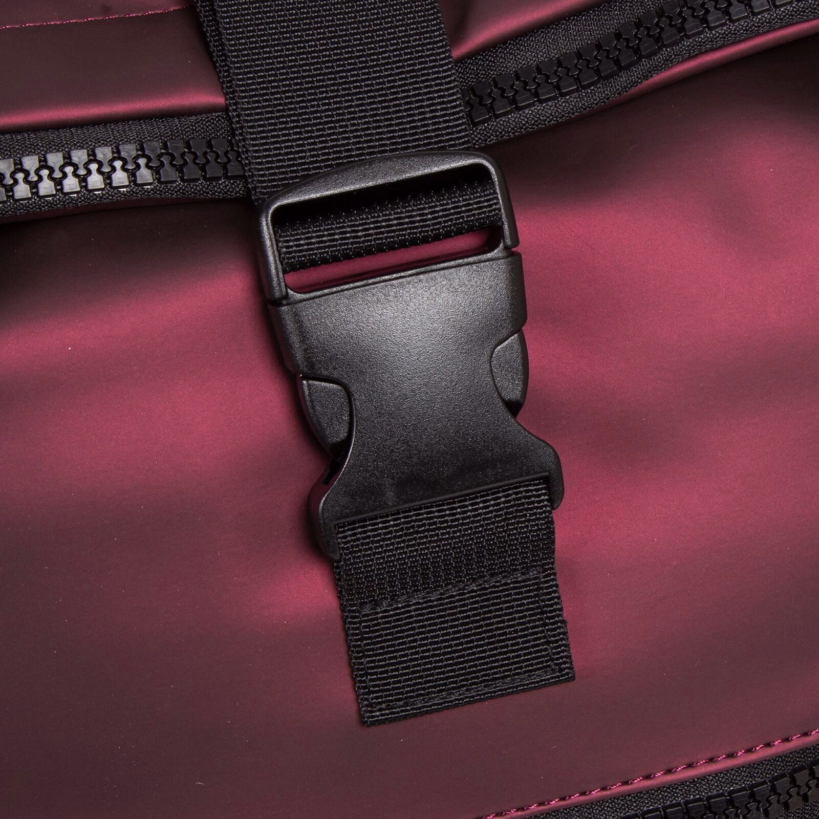jUTWbmqo Mart - New York Rolltop Rucksack burgund metallic