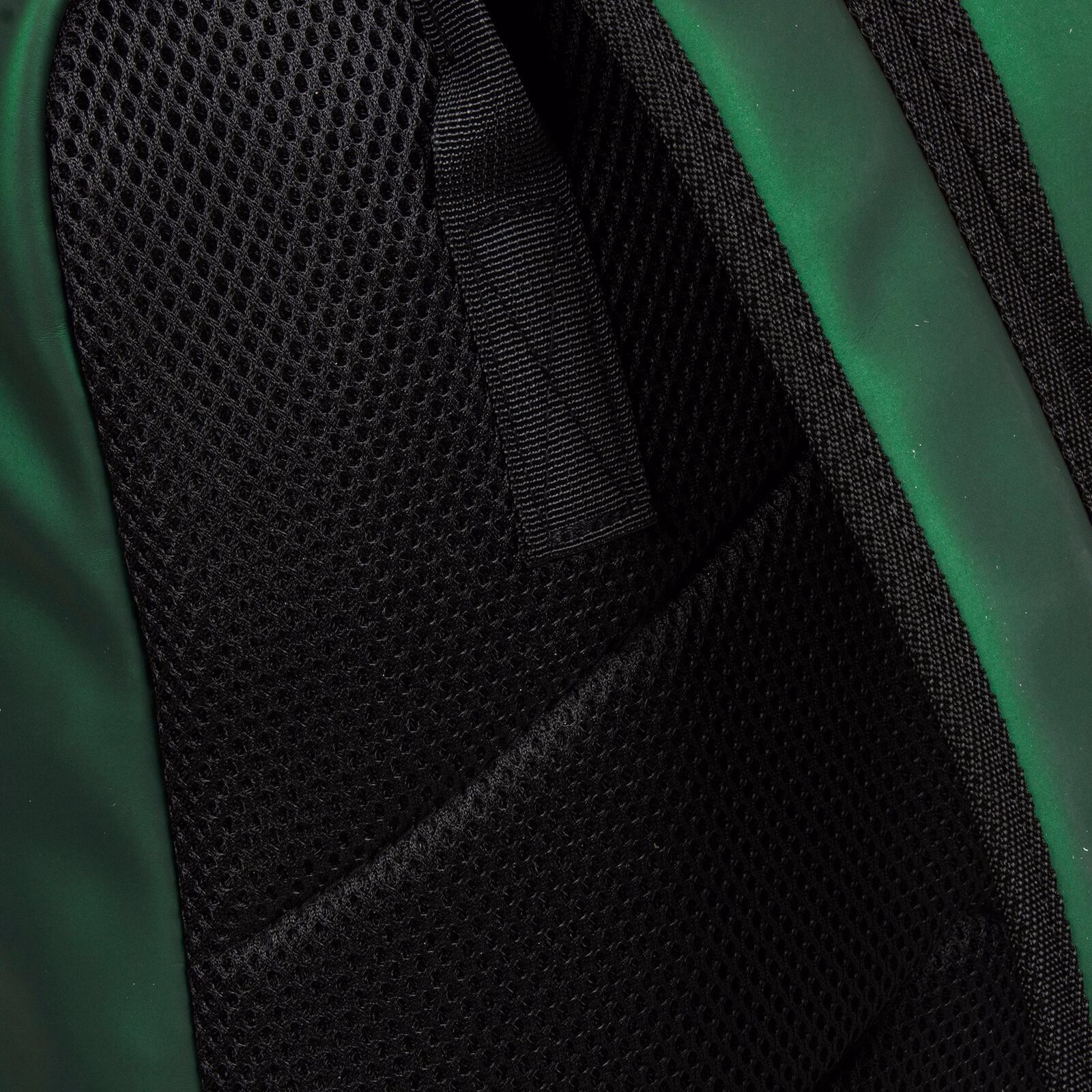 ZwjvRZBw Mart - Chicago Rucksack grün metallic