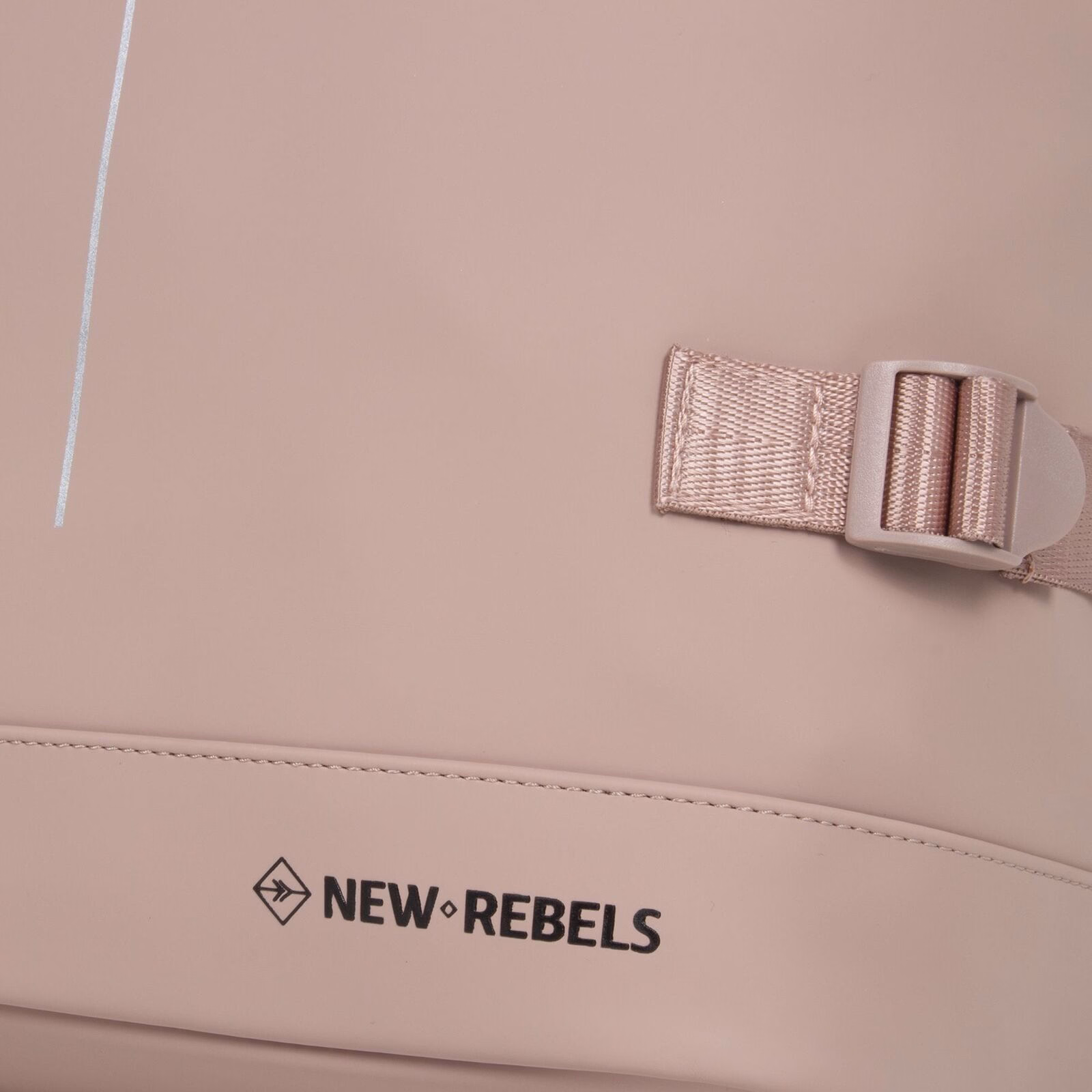 1GfiBpkU William - Riverside Rolltop Rucksack altrosa
