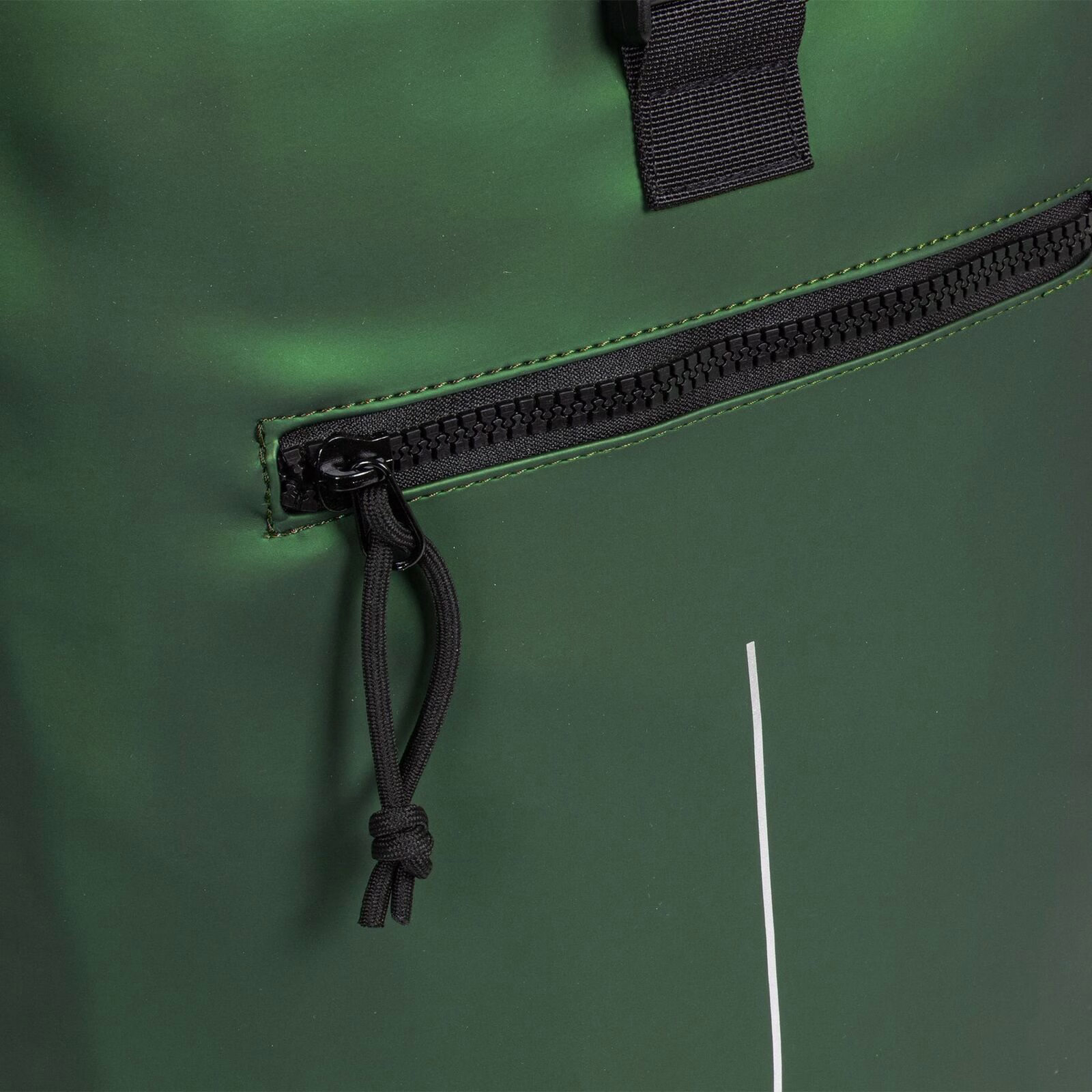 GEnvL5BM Mart - New York Rolltop Rucksack grün metallic