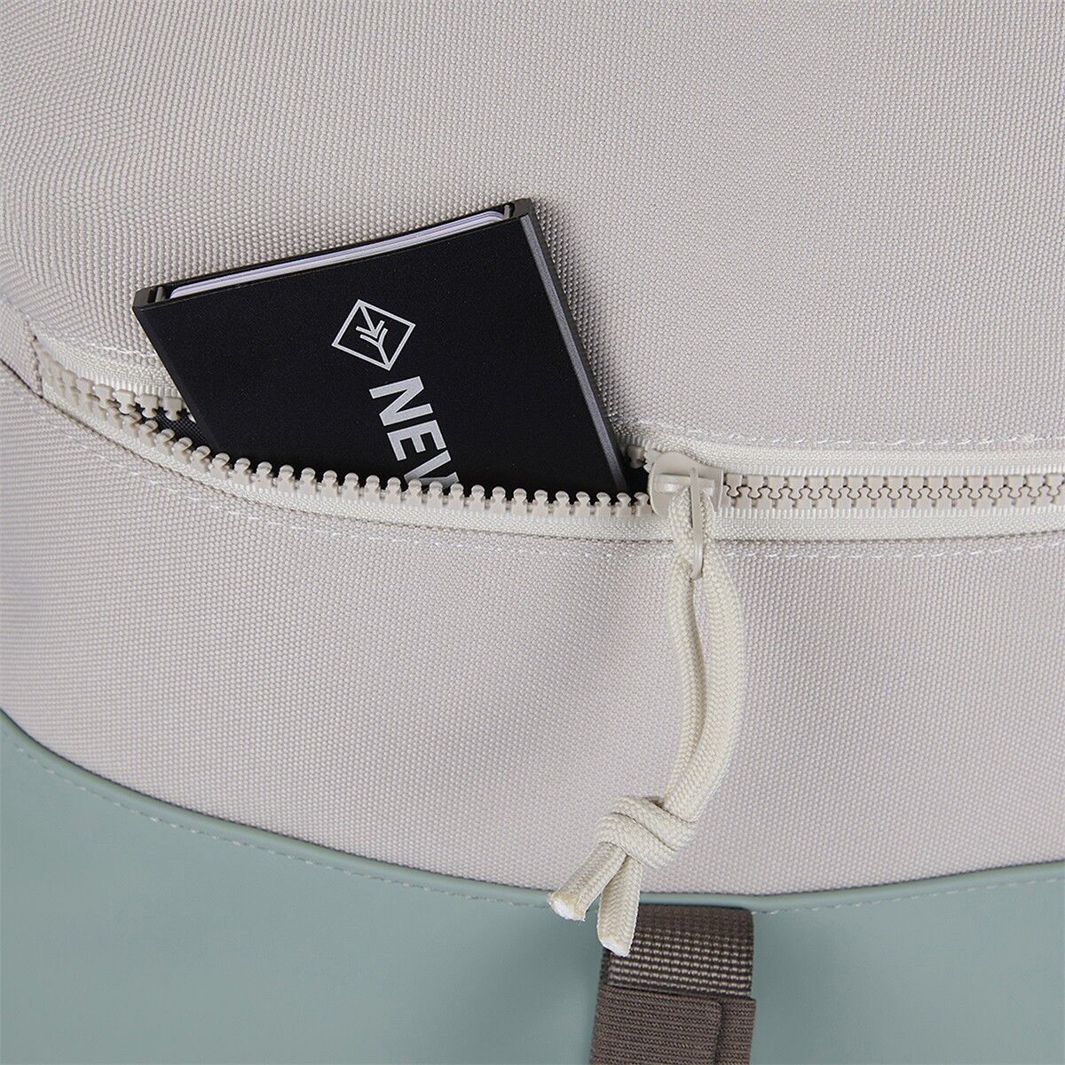 Backham - Los Angeles Rolltop Mini Rucksack salie grün