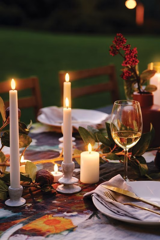 Uyuni-Lighting-Tapper-and-Pillar-Candles-on-dinner-table-small Uyuni LED Tafelkerze 20cm Ivory 2 Stück