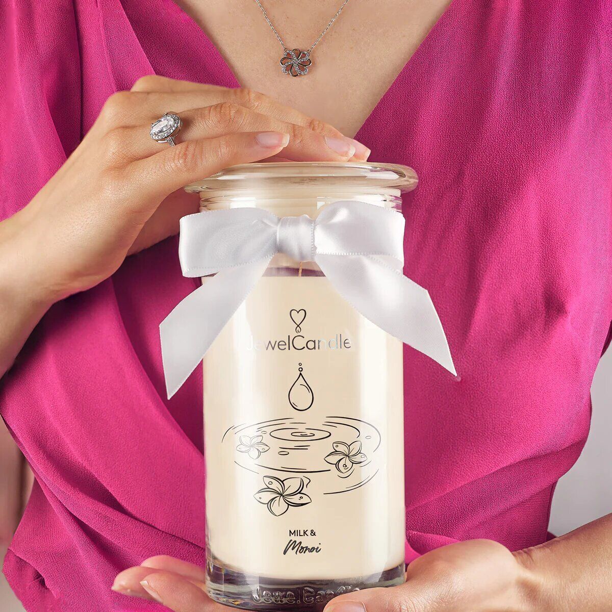 f747c59a9b652c292264a9e6d717edc550d28b2c_Milk___Monoi___GP2_1_2048x Milk & Monoi (Halskette mit Anhänger) 400g