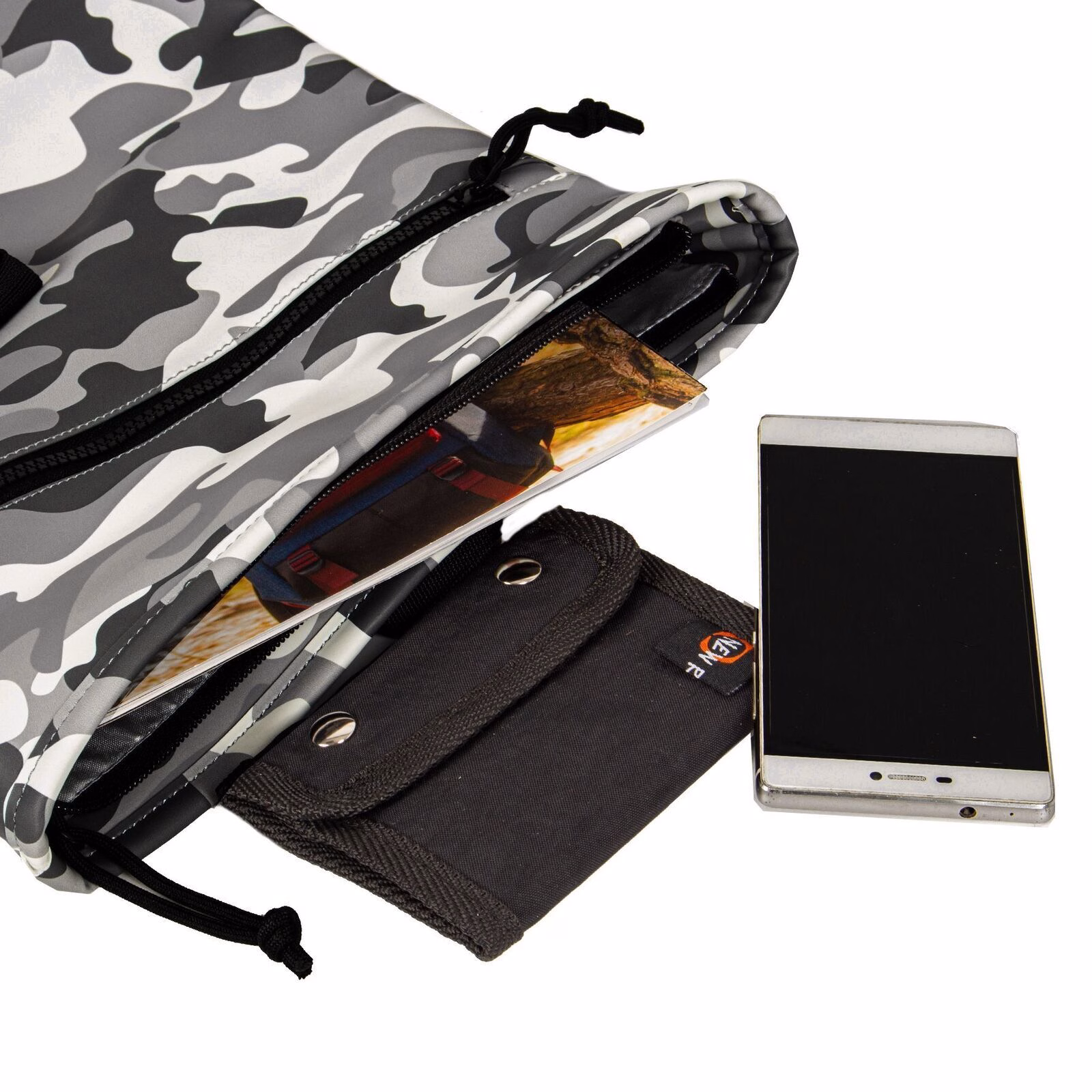 QUHHnLqg Mart - Los Angeles Rolltop Mini Rucksack weiß/schwarz camo
