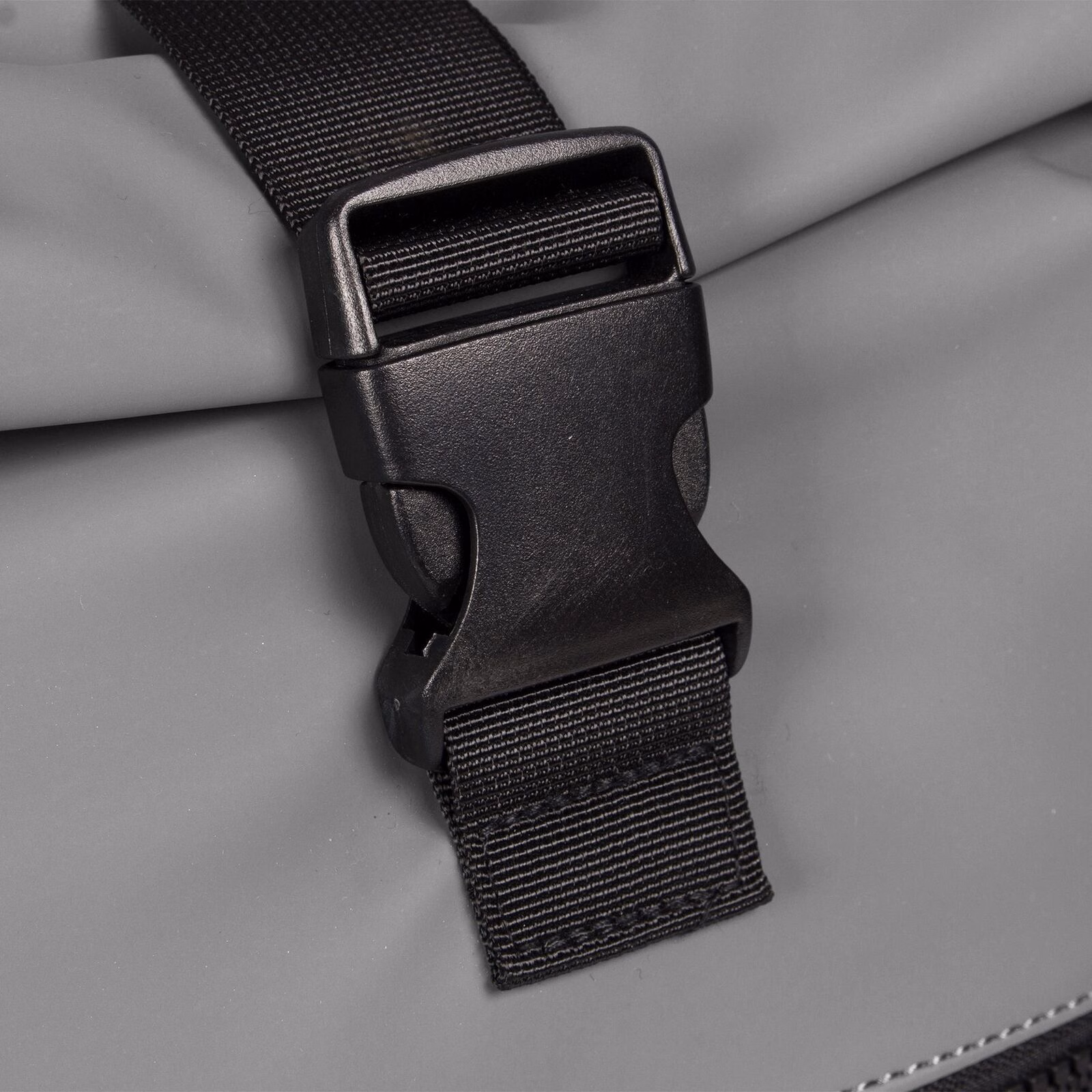 VTzT72k0 Mart - New York Rolltop Rucksack anthrazit