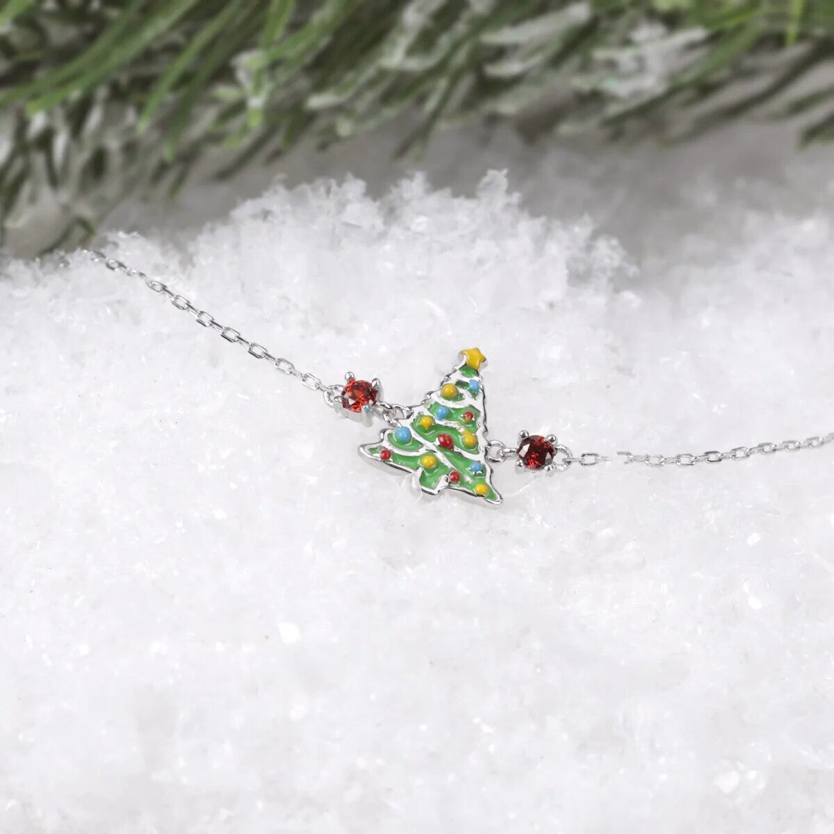 c1f2c6bb8a4bc88cf285b2dd8e8dbfa11eb98844_frosty_scented_candle_with_jewel_jewelcandle_jewellery_gallery_2_6880096c-b557-45eb-9cad-27f459258ab2_2048x Frosty (Armband) 400g