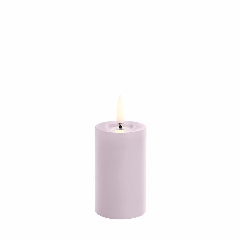 UL-PI-LLM0506_r1_no_glow Uyuni LED Stumpenkerze 5 x 7,5cm melted light lavender