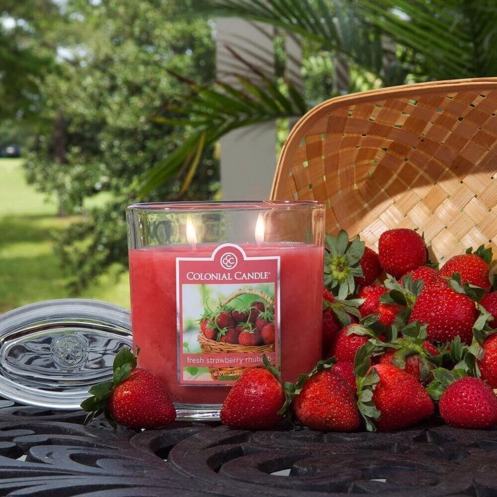 Strawberry Colonial Candle Fresh Strawberry Rhubarb 623g