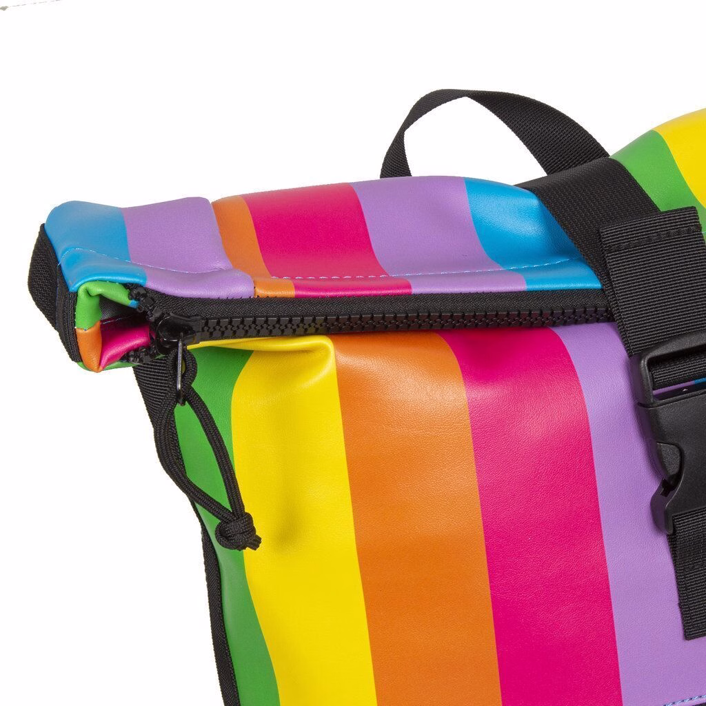 new-rebels-mart-rolltop-rucksack-rainbow-regenboge-5 Mart - New York Rolltop Rucksack rainbow