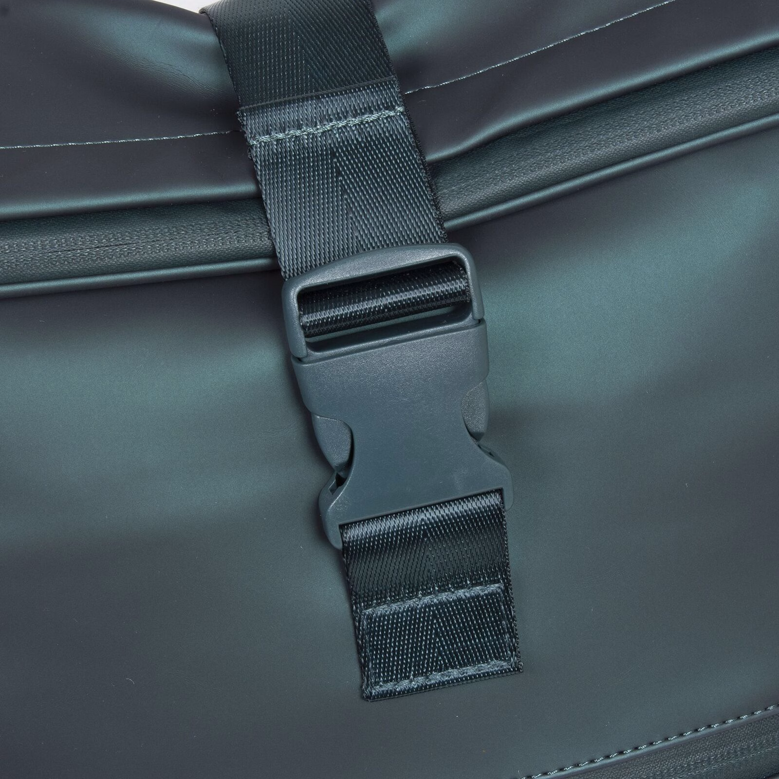 UxVg14rs William - Riverside Rolltop Rucksack dunkelgrün metallic