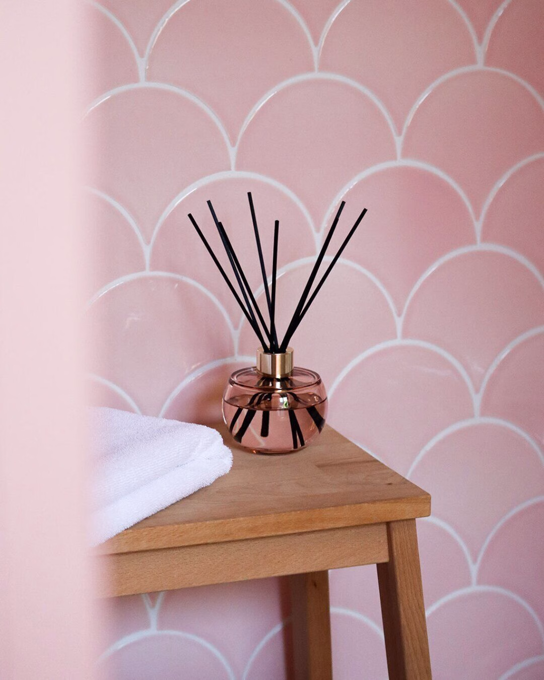 7487-HOLLY-BOUQUET-NUDE-A-1 Holly Nude - Pudriger Amber Raumduft Diffuser
