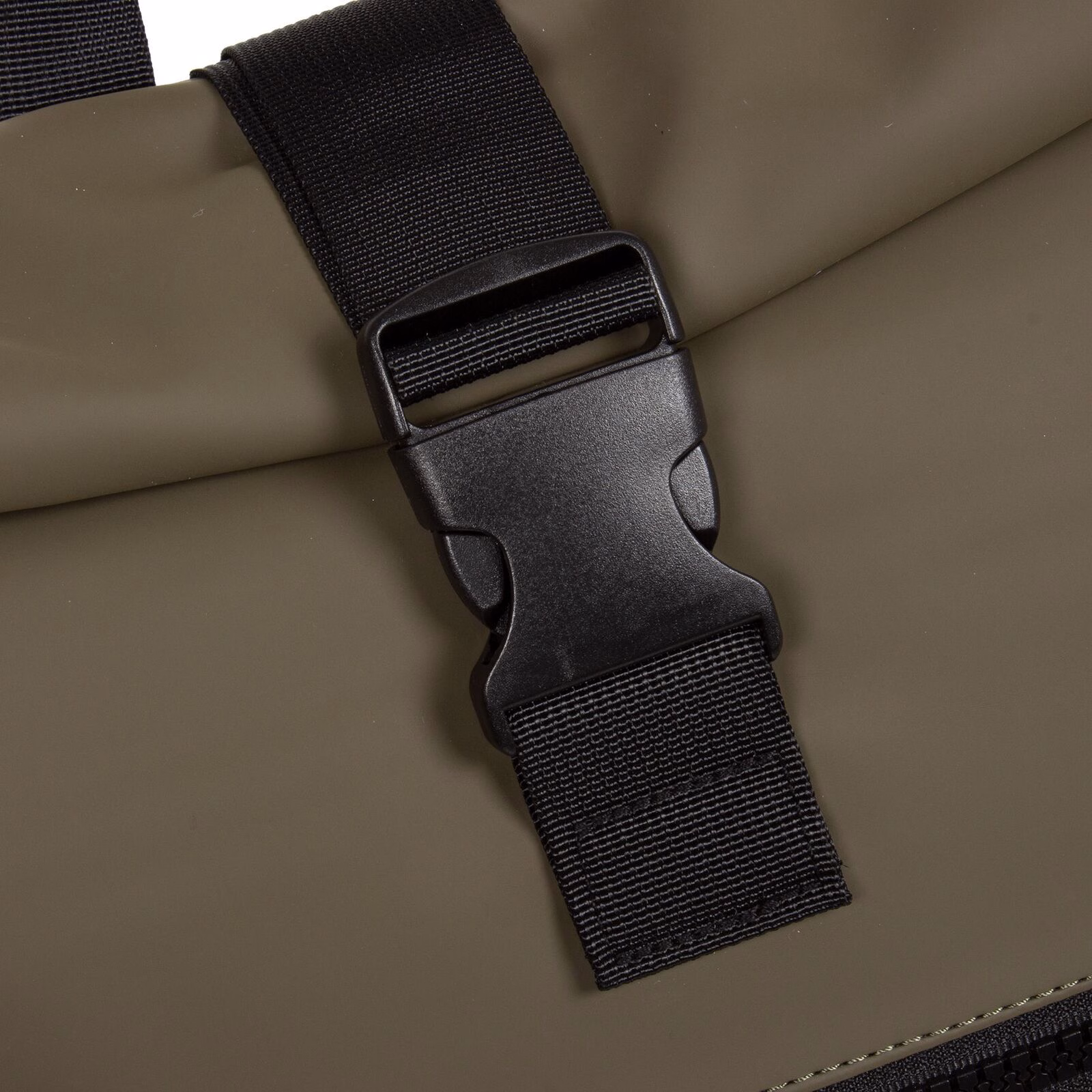 5GVrSWsc Mart - New York Rolltop Rucksack olive
