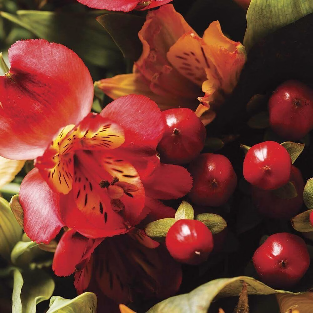 Village Candle Berry Blossom