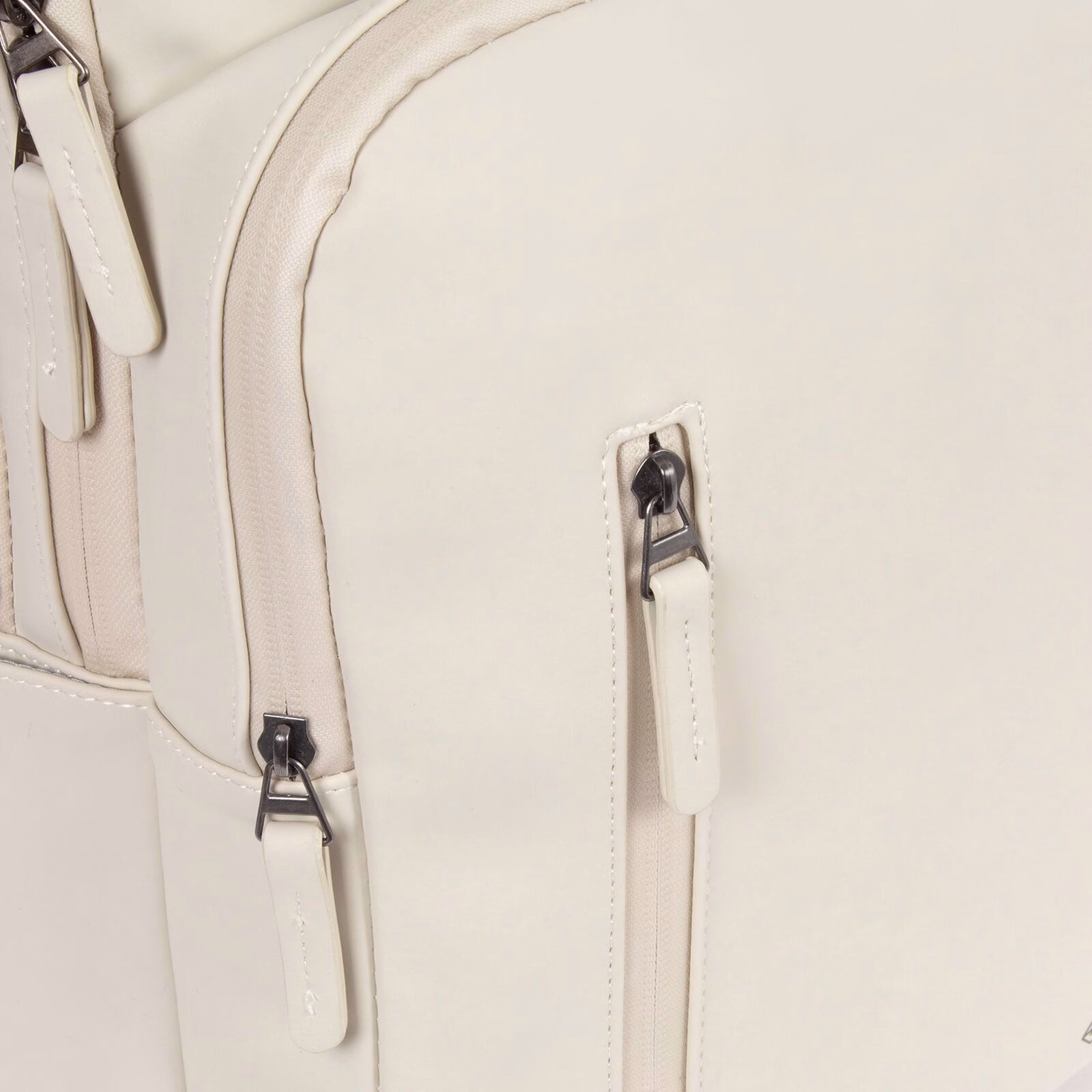 mIIM8Q10 William - Milwaukee Rucksack beige