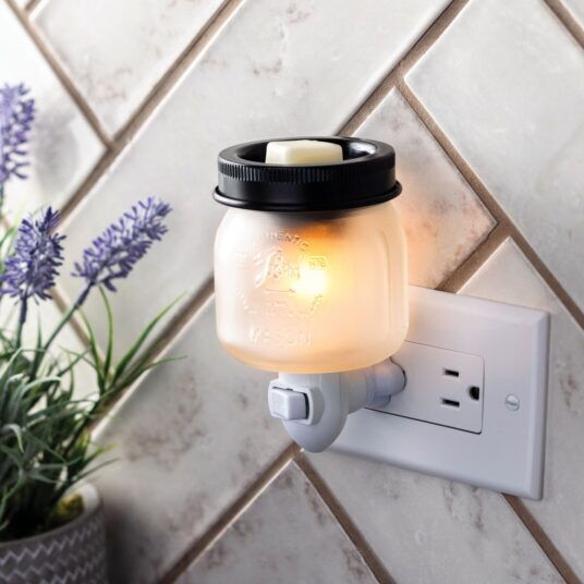 glassmasonjarsteck1 Glass Mason Jar Duftlampe für die Steckdose