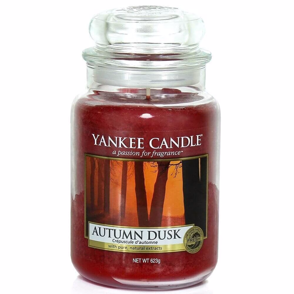 1556100E Yankee Candle Autumn Dusk 623g