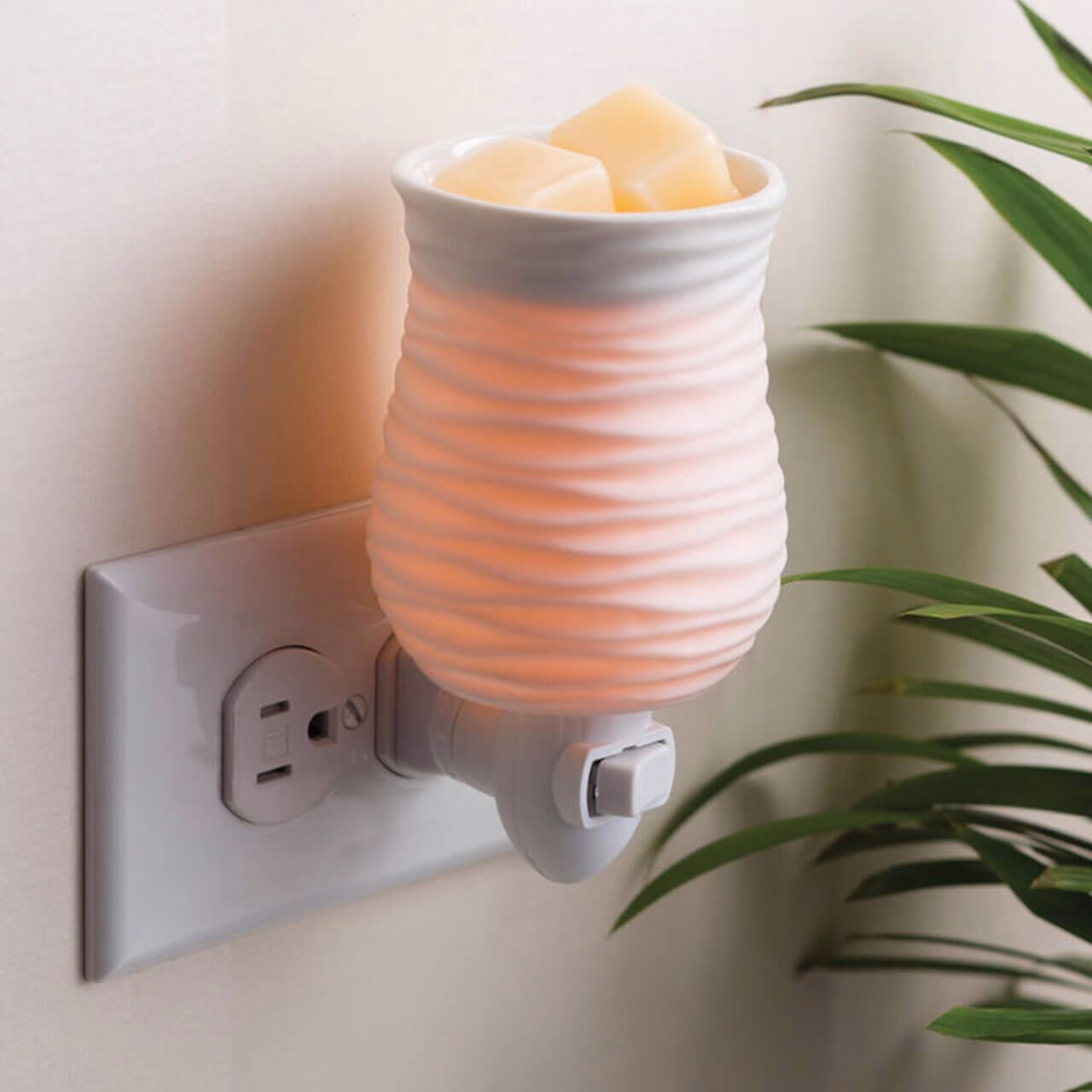 8 Harmony Duftlampe für die Steckdose weiß