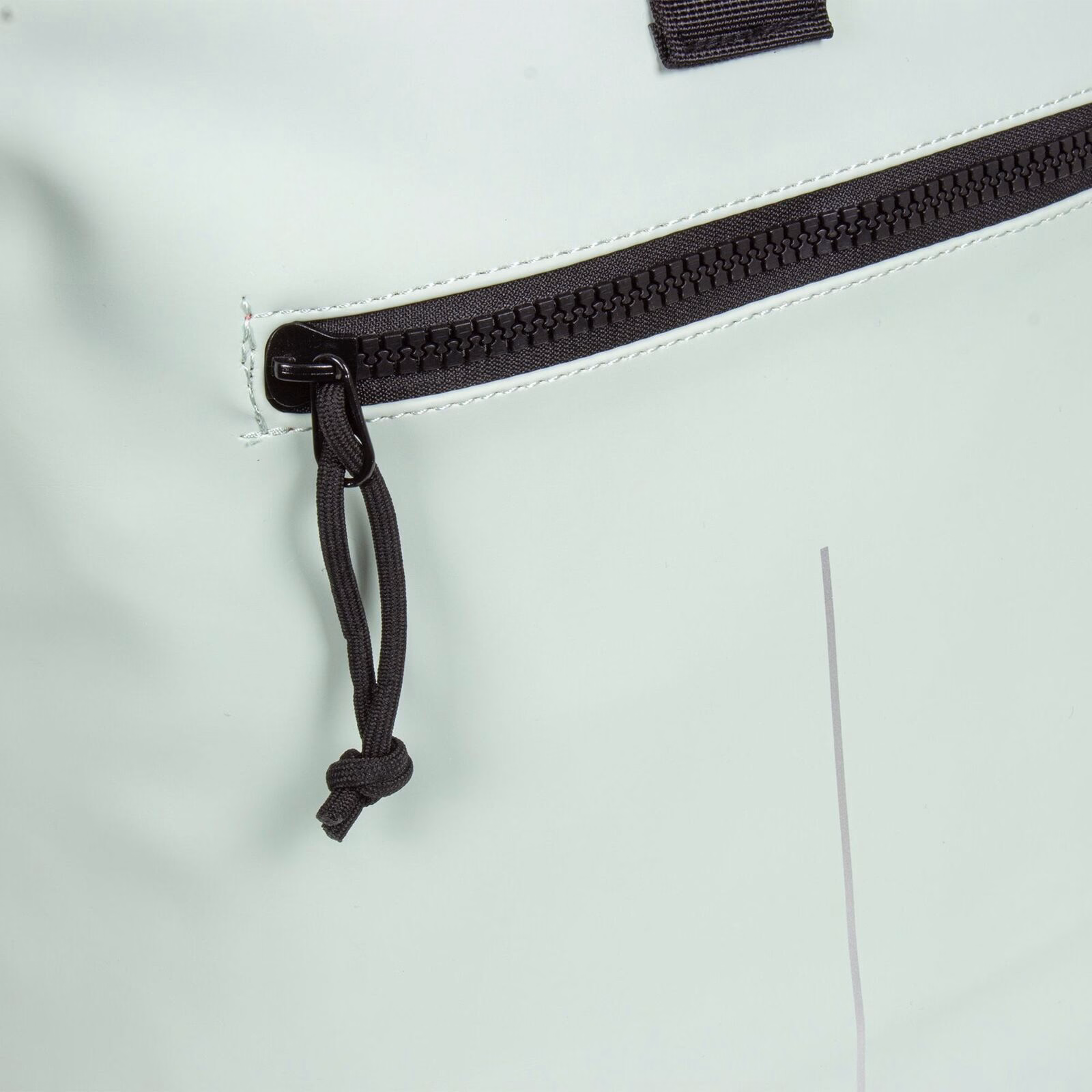 2x3YzSB4 Mart - New York Rolltop Rucksack minzblau