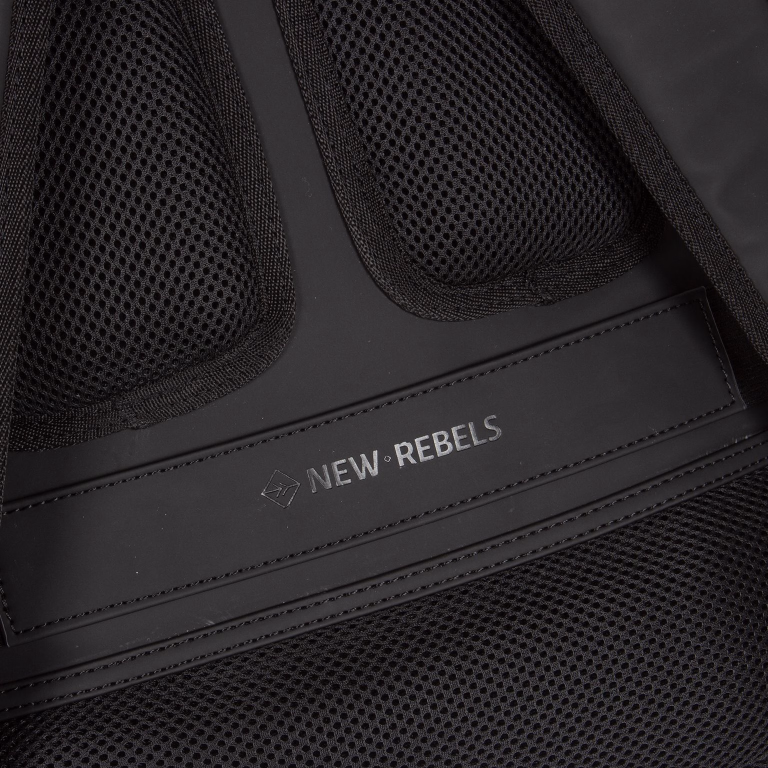 Harper - Queens Rucksack schwarz
