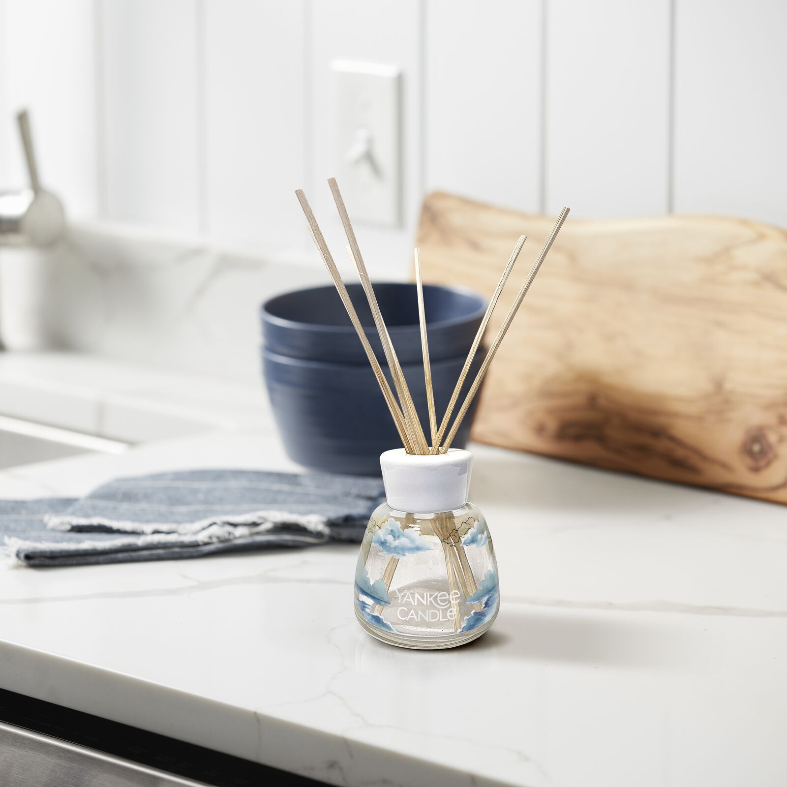 Ocean Air Signature Reed Diffuser 100ml Ocean Air Signature Reed Diffuser 100ml