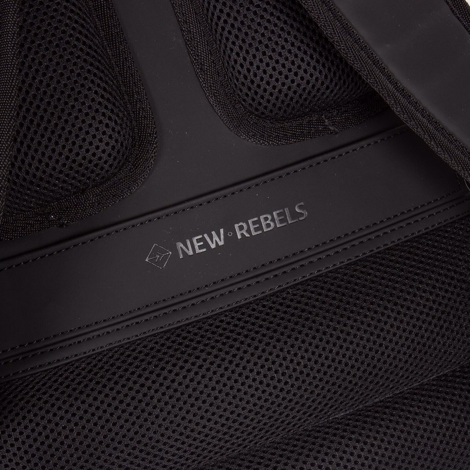 L_AIYF7Q Harper - Miami Rucksack schwarz