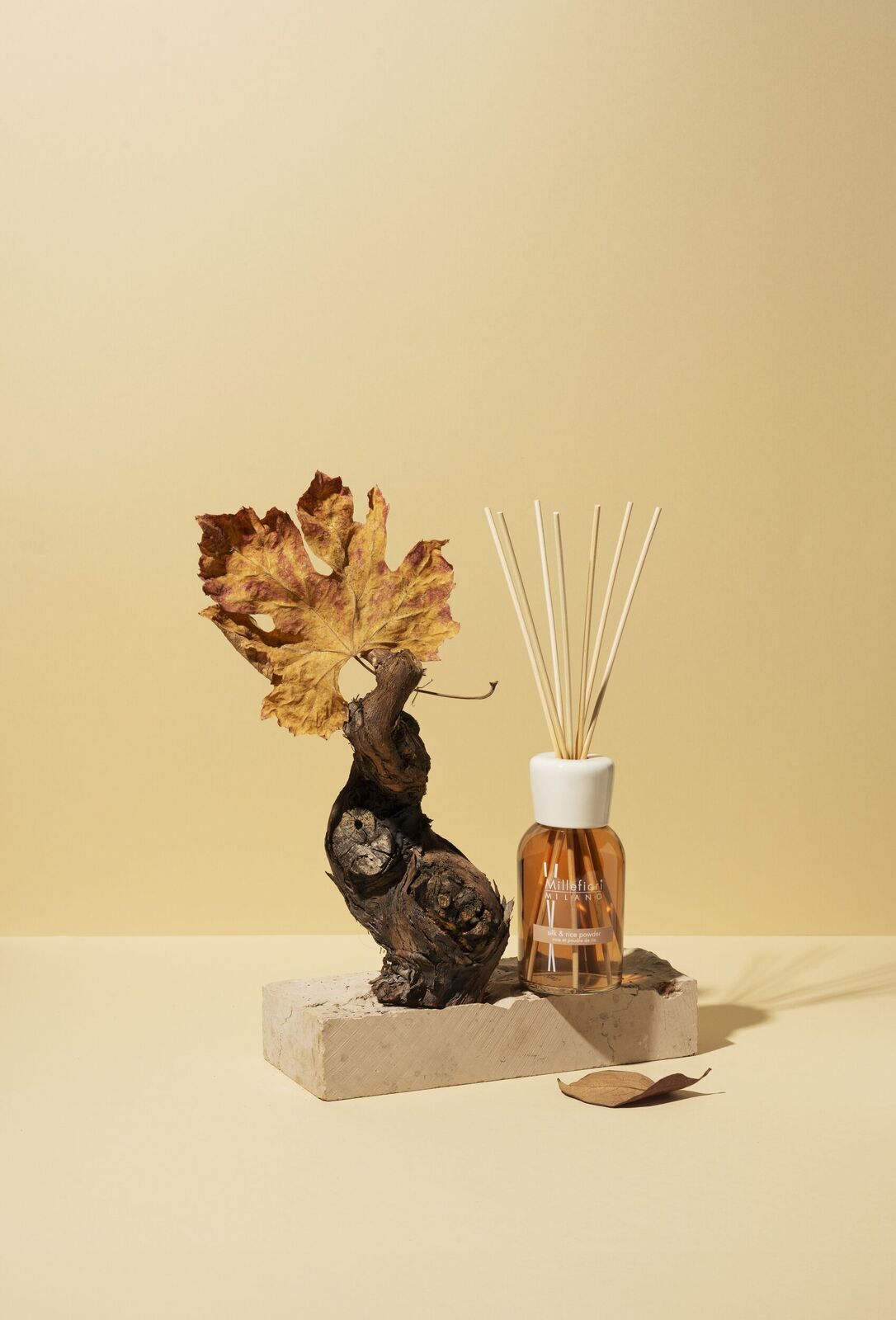 Silk & Rice Powder - Milano Reed Diffuser 100ml Silk & Rice Powder - Milano Reed Diffuser 100ml