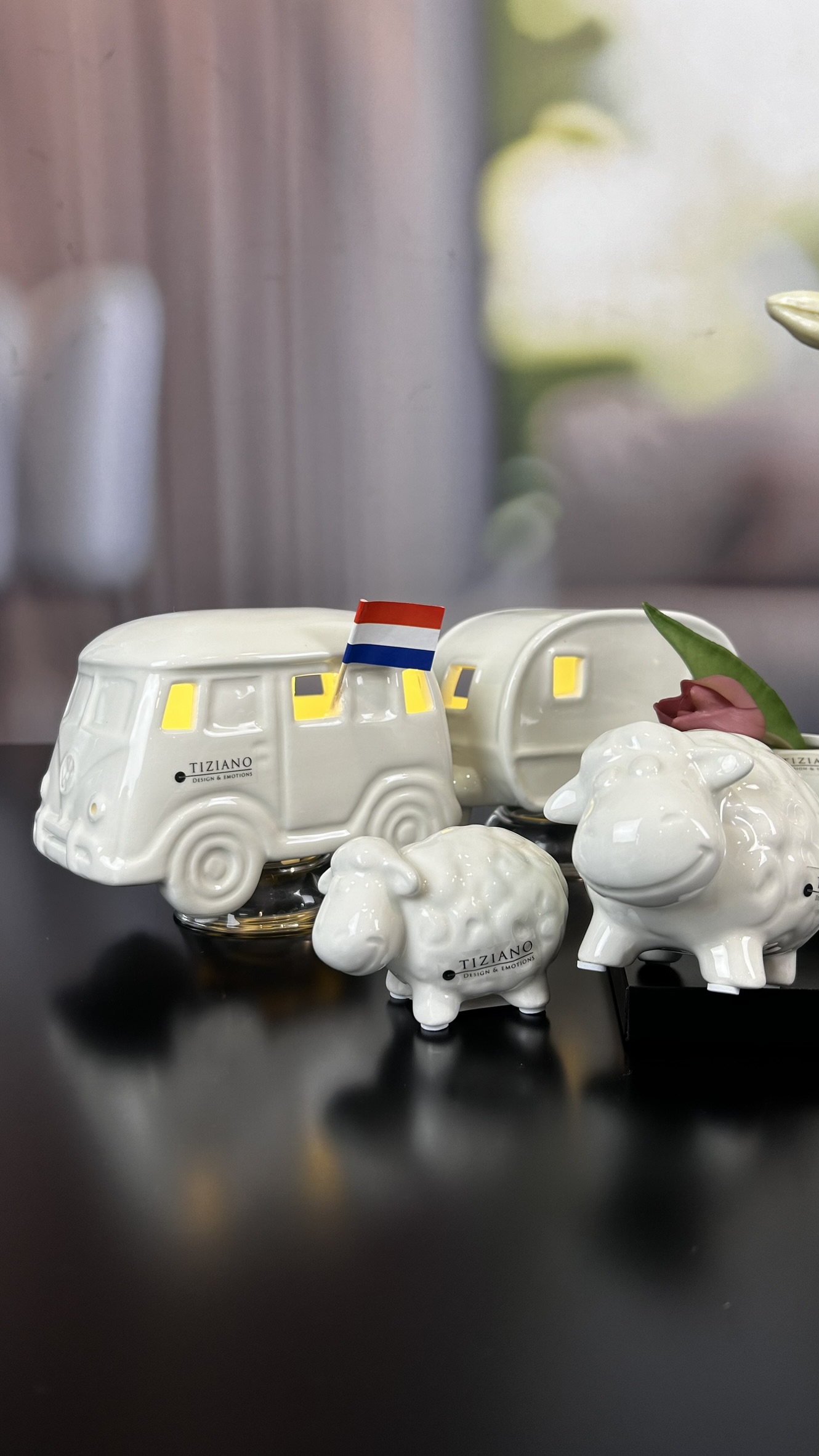 Kunst, Porzellan, Töpferei, Säugetier, Schwein