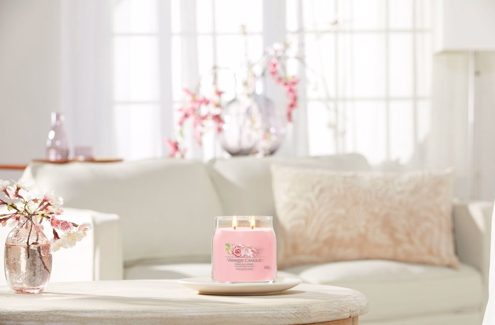 Fresh_Cut_Roses_medium-1 Fresh Cut Roses Signature Medium Jar 368g 2-Docht