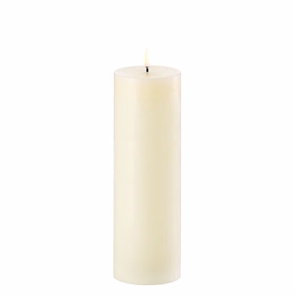 UL-PI-IV07025 Uyuni LED Stumpenkerze 7,3 x 22cm ivory