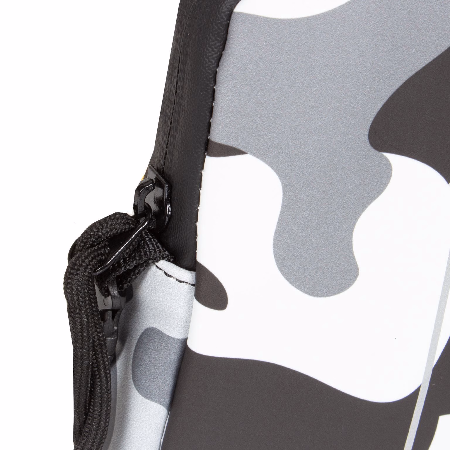 Mart - Philadelphia Handytasche schwarz/weiß camo