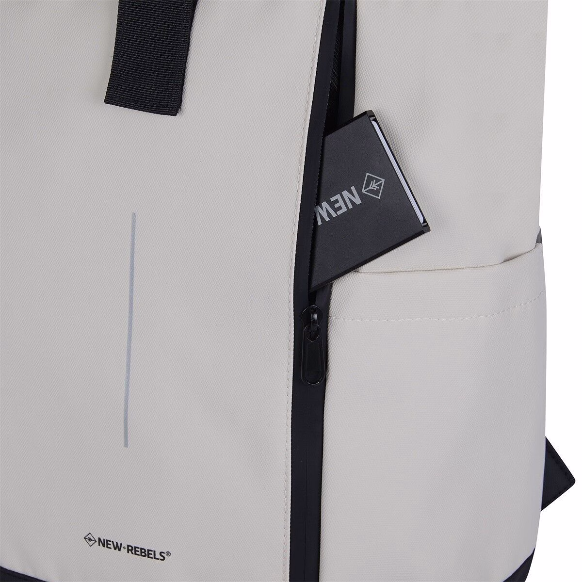 8A5A358A55453EC836D5912EEDBF1FBC2FB36358 Taunton - Arcadia Rolltop Rucksack 18L beige
