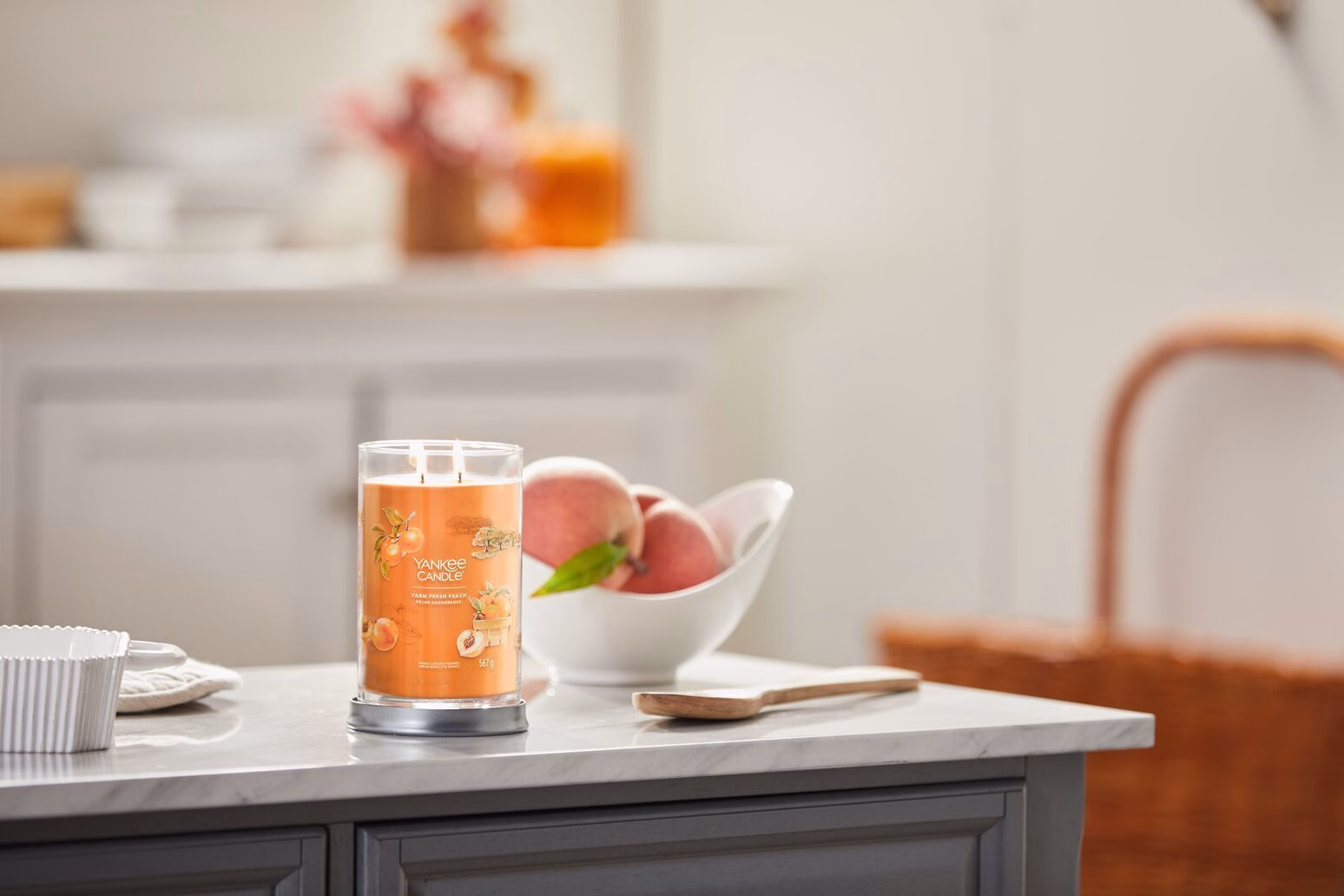 Farm-Fresh-Peach_enviro-5 Farm Fresh Peach Signature Large Tumbler 567g 2-Docht